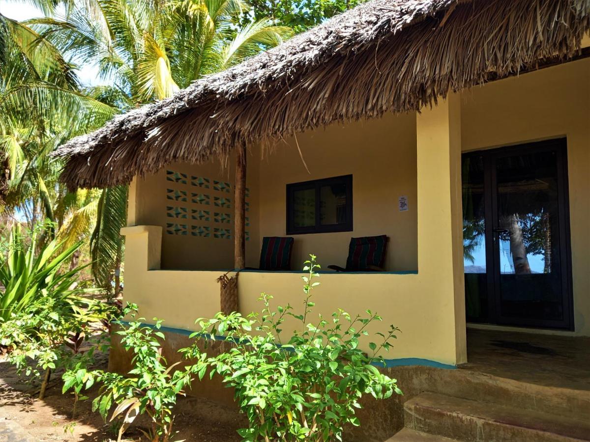 Moheli Laka Lodge Nioumachoua Exterior foto